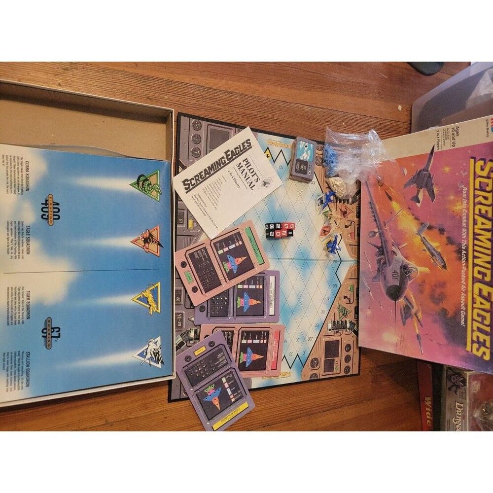 Vintage Milton Bradley Screaming Eagles Air Assault Board Game 4820 ?Complete?